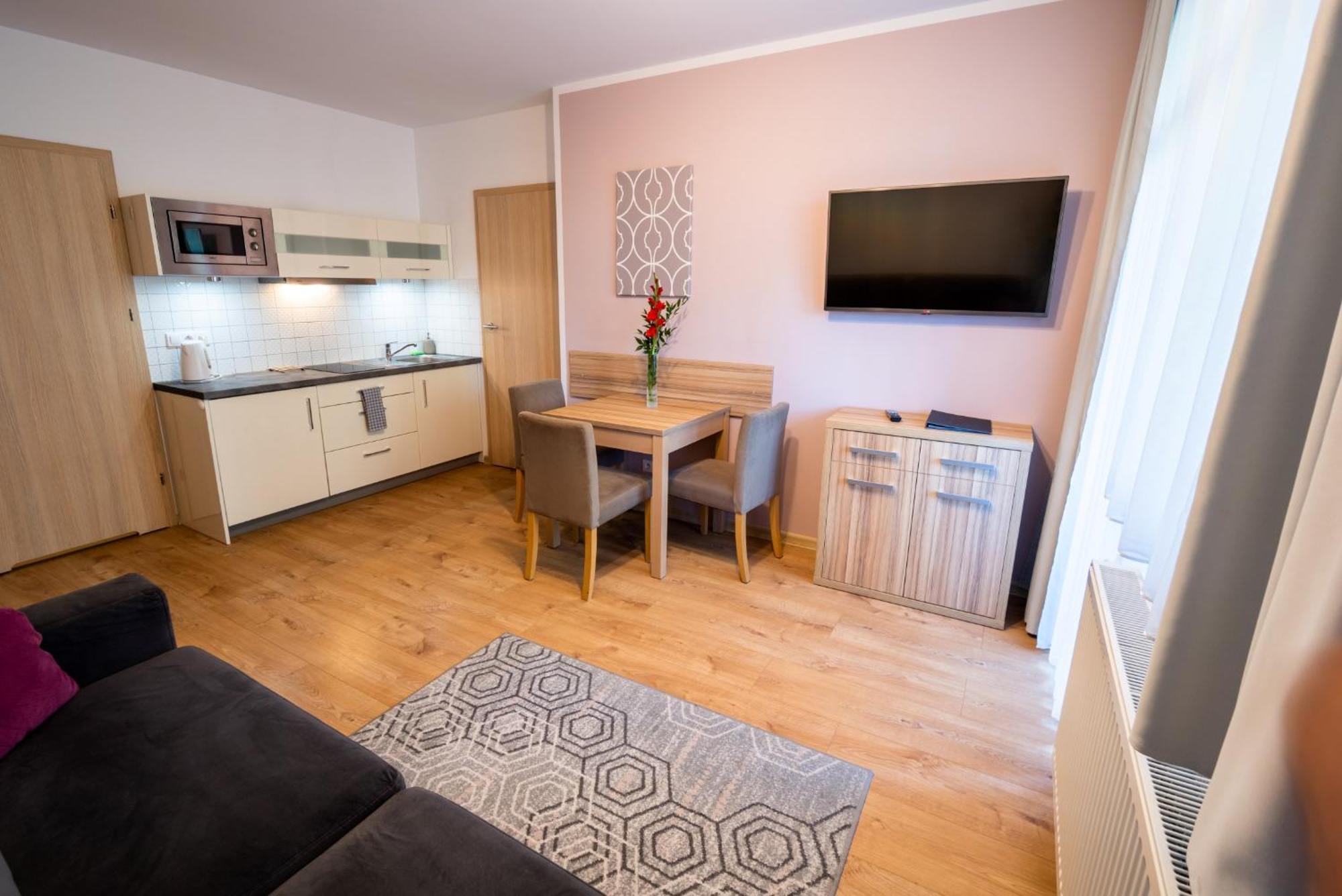 Malina Apartamenty 스클라르스카포렘바 외부 사진